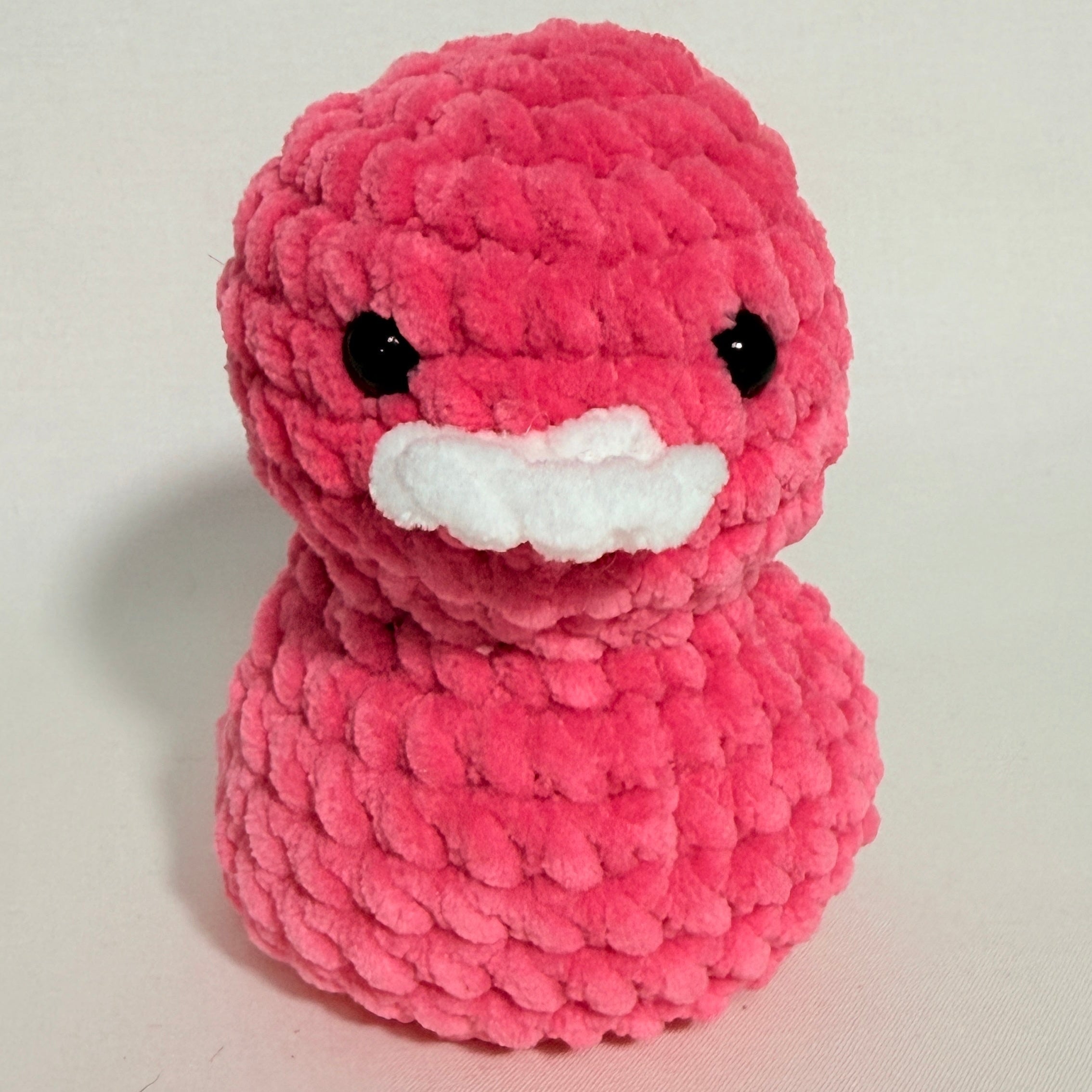 Handgehäkeltes Kuschelentchen „Bubble Pink“ – Amigurumi Plüschtier aus Chenillegarn